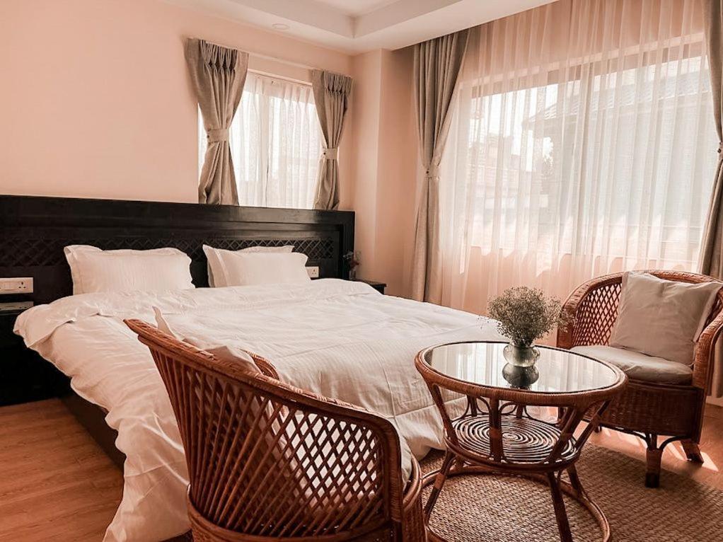 Pancha Buddha Service Apartments And Rooms 카트만두 외부 사진